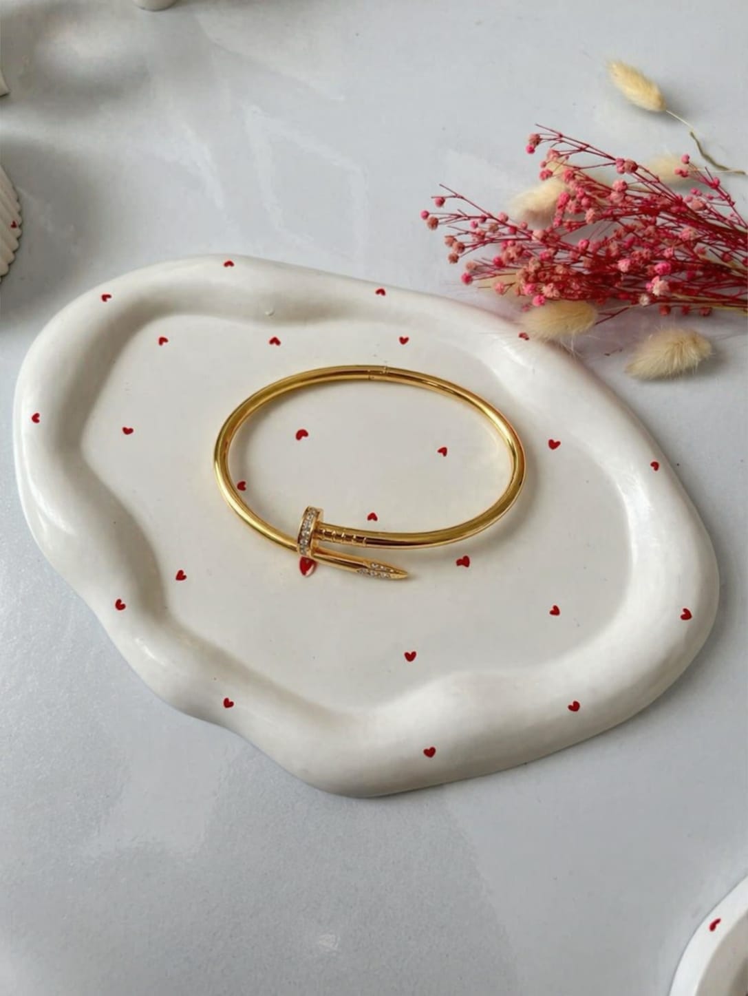 Bracelet  Clou avec des pierres