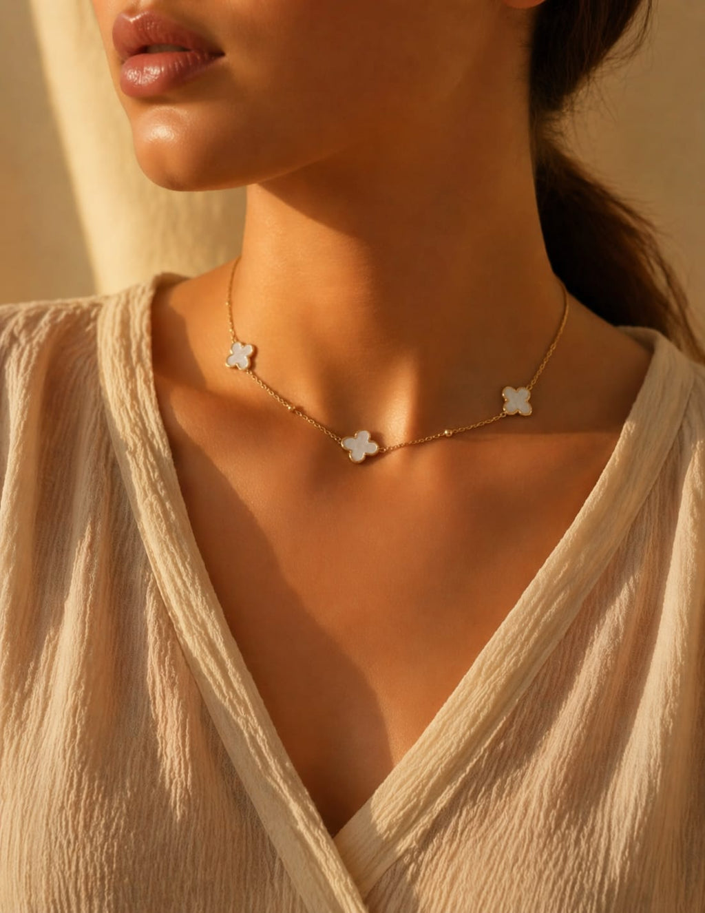 Collier trèfle Blanc